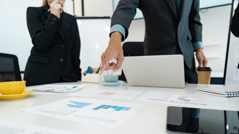 Decisões corporativas sólidas nascem da análise profunda de cenários, reforça Alfredo Moreira Filho, ao defender uma gestão mais responsável.