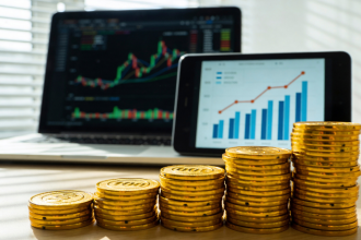 Andrey de Oliveira Pontes explica como alinhar investimentos e inflação para preservar e expandir seu patrimônio no longo prazo.